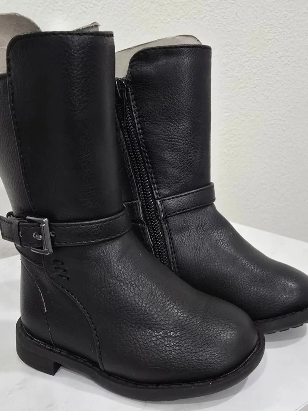 The Children’s Place ✦ Black Riding Boots ✦ Side Zipper Buckle Detail Sz 4 NWT